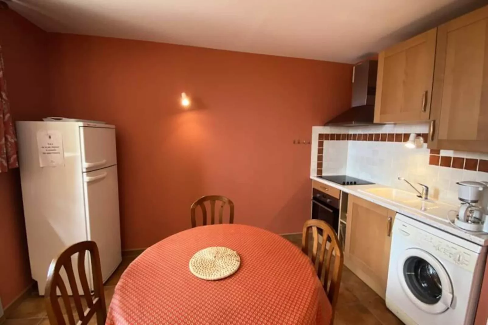 04b4 : Beau Studio Dans Un Mas Proven&ccedil;al - Piscine