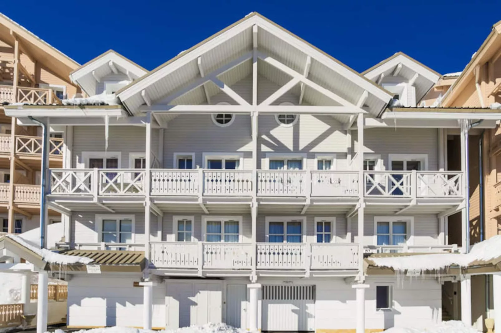 Résidence Le Château de Crans - maeva Home