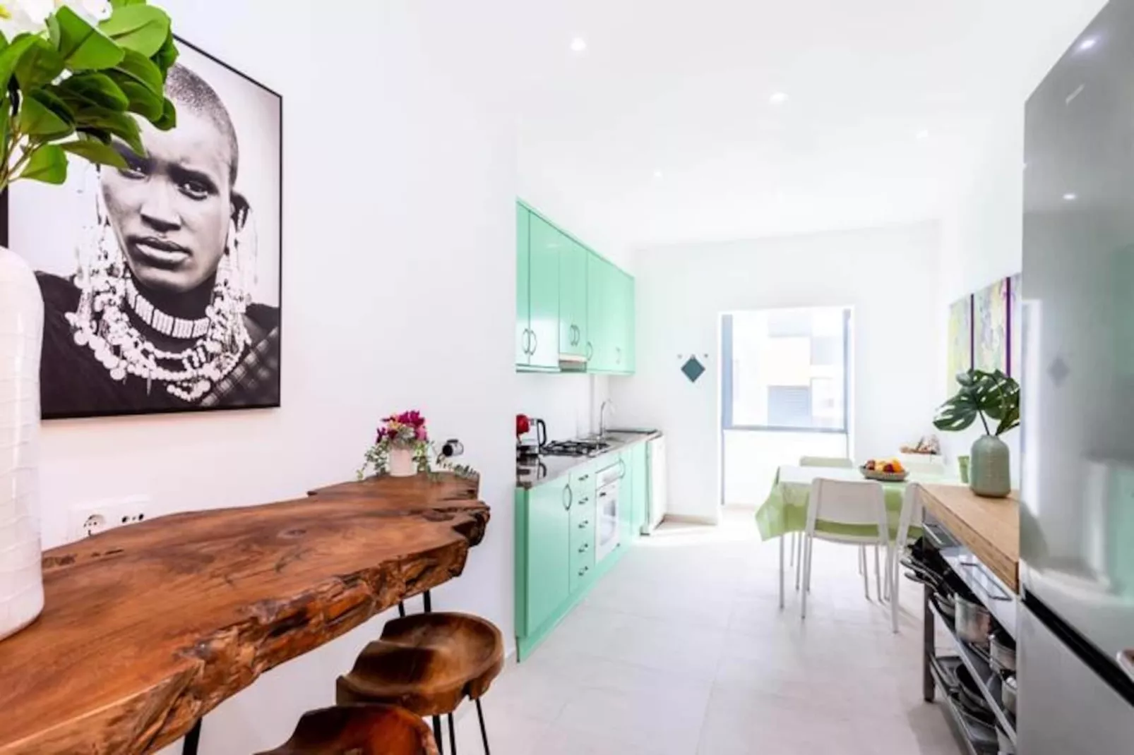 Art-inspired Modern Apartment T3