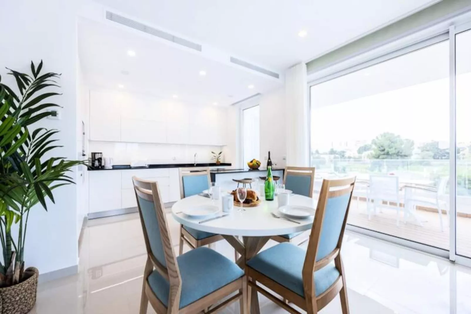 Adega Marina Apartments - Urban View