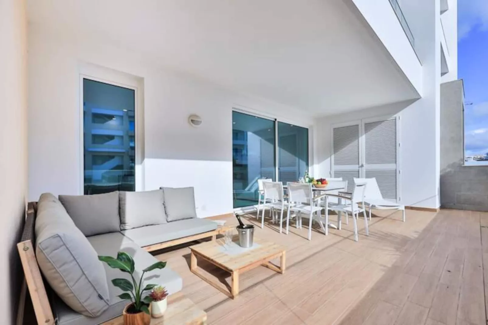 Adega Marina Apartments - Pool View