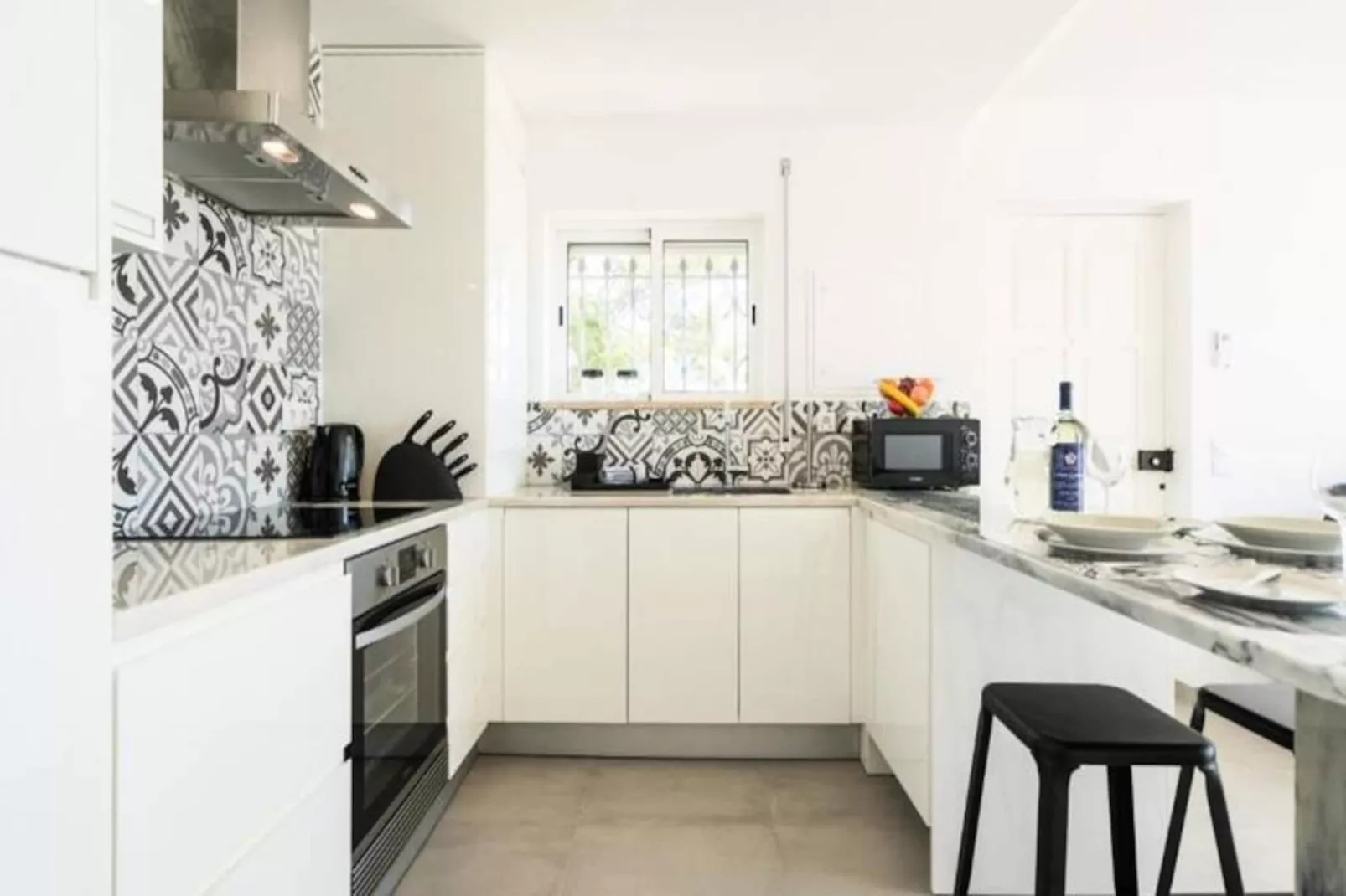 Waterside Village - Sea View Apartment