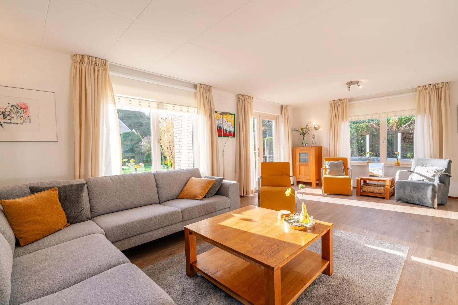 Kamperfoelie 61-Woonkamer