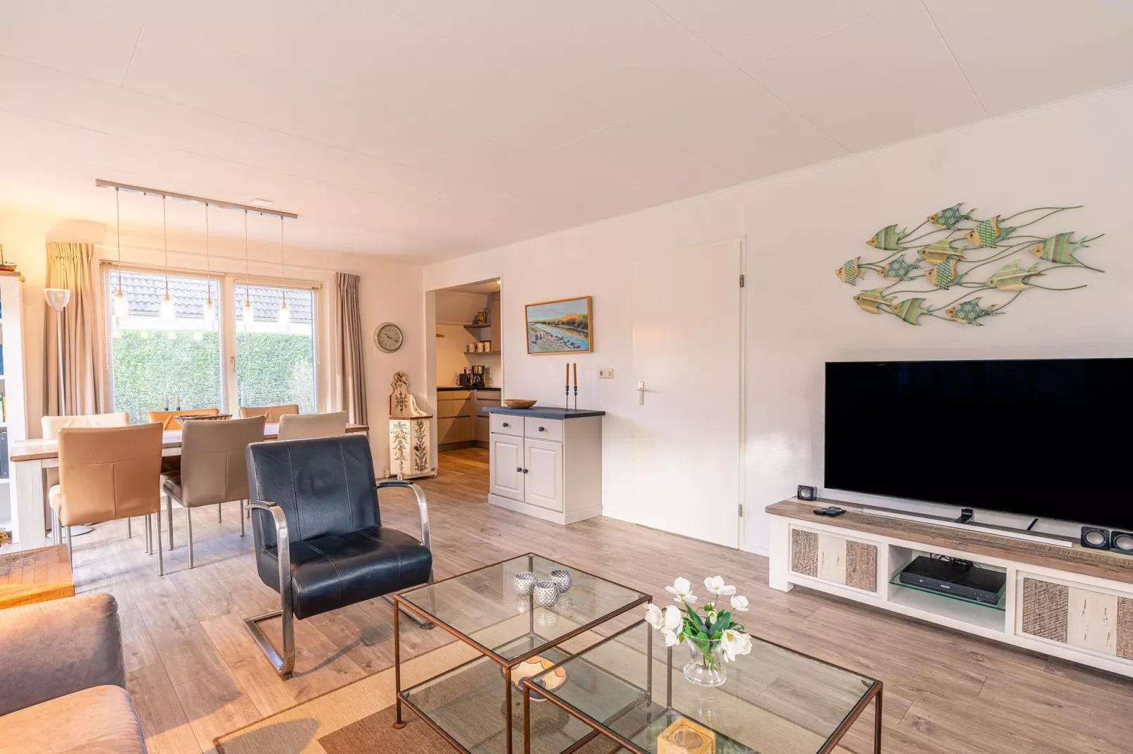 Kamperfoelie 91-Woonkamer