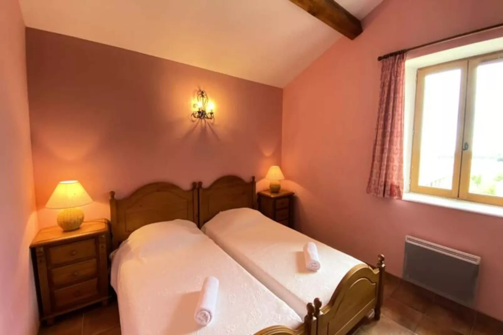 04b9 : Beau T3 Au Coeur Des Lavandes - Piscine