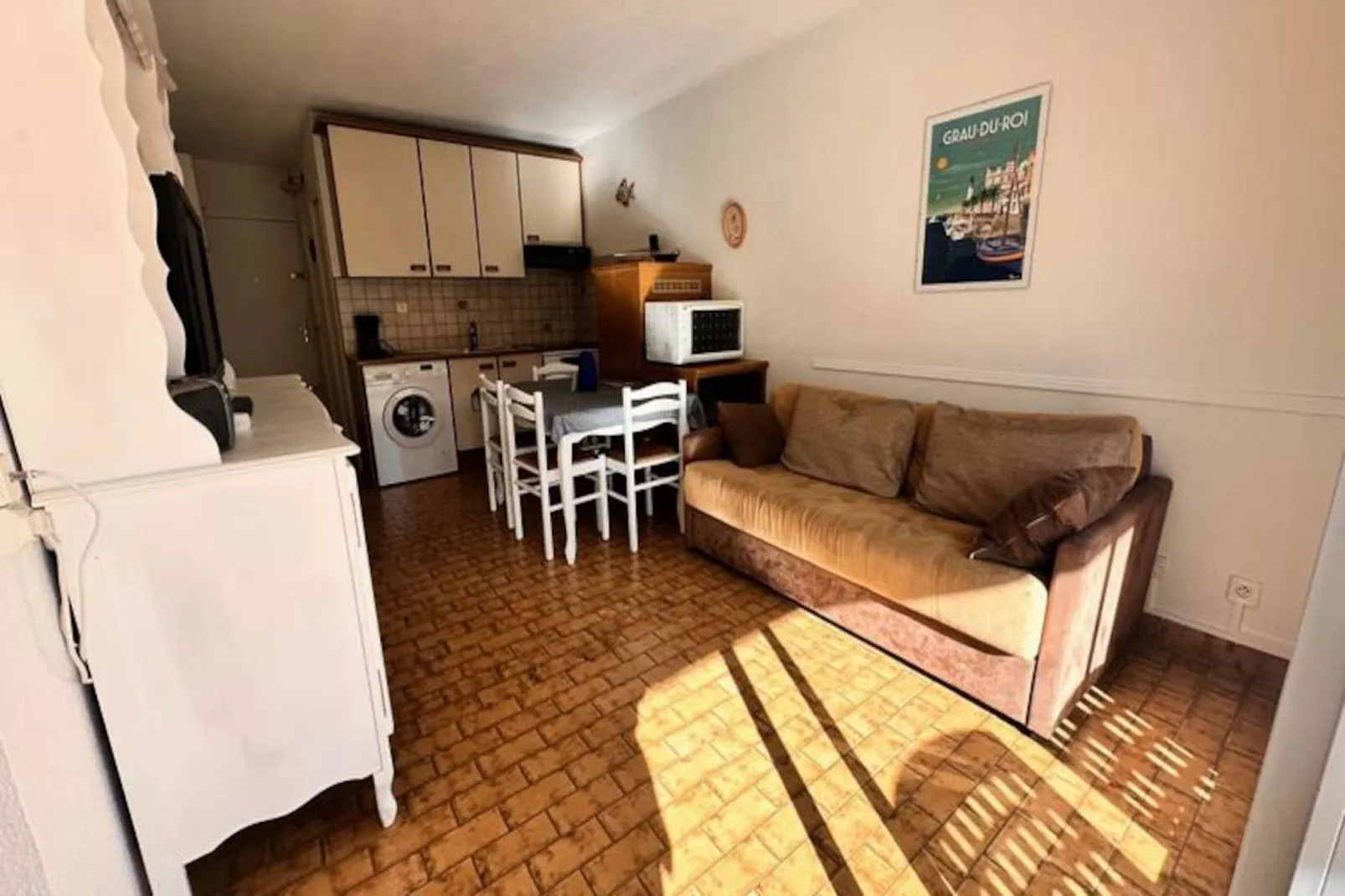 Résidence Les Pinedes - Un Jardin Fleuri &agrave; C&ocirc;t&eacute; De La Plage