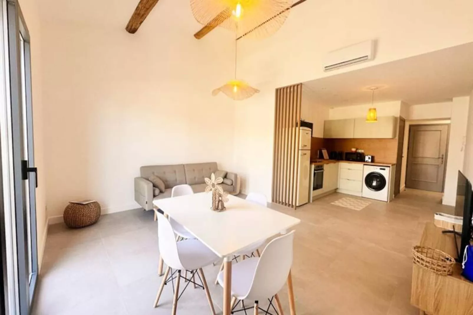 Résidence Les Palmiers -  Appartement Une Chambre Vue Canal