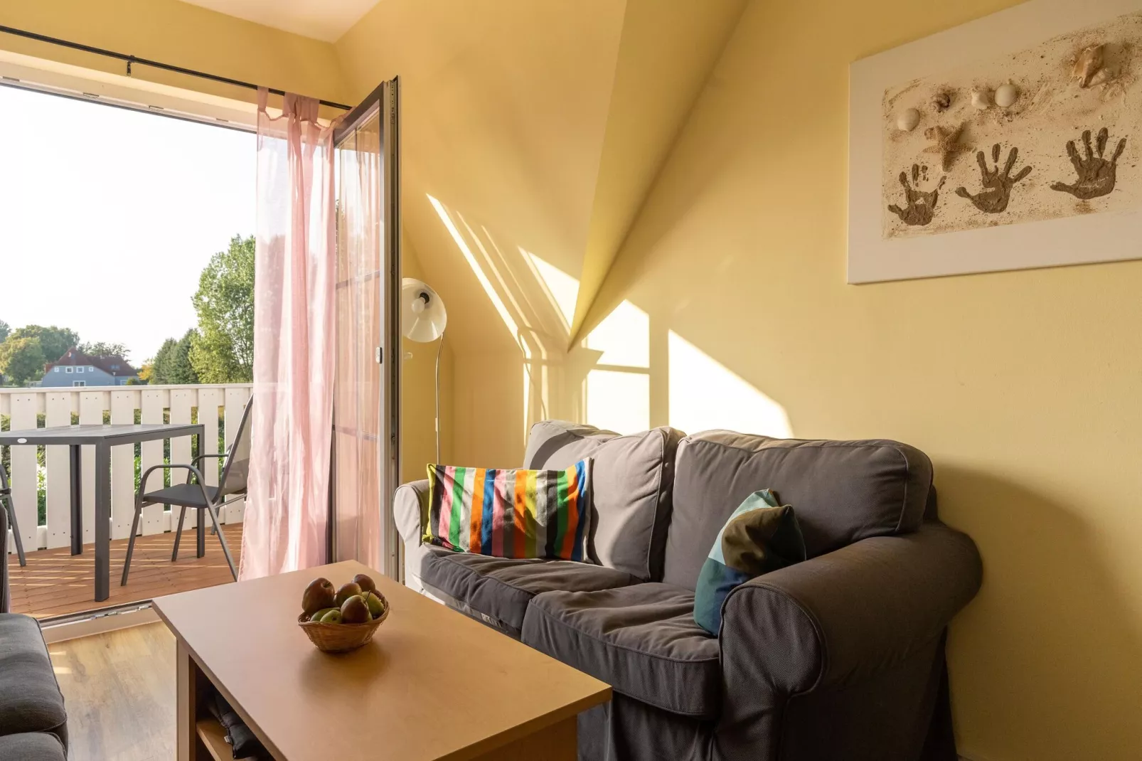 Minihus - Erdgeschoss mit Terrasse-Woonkamer