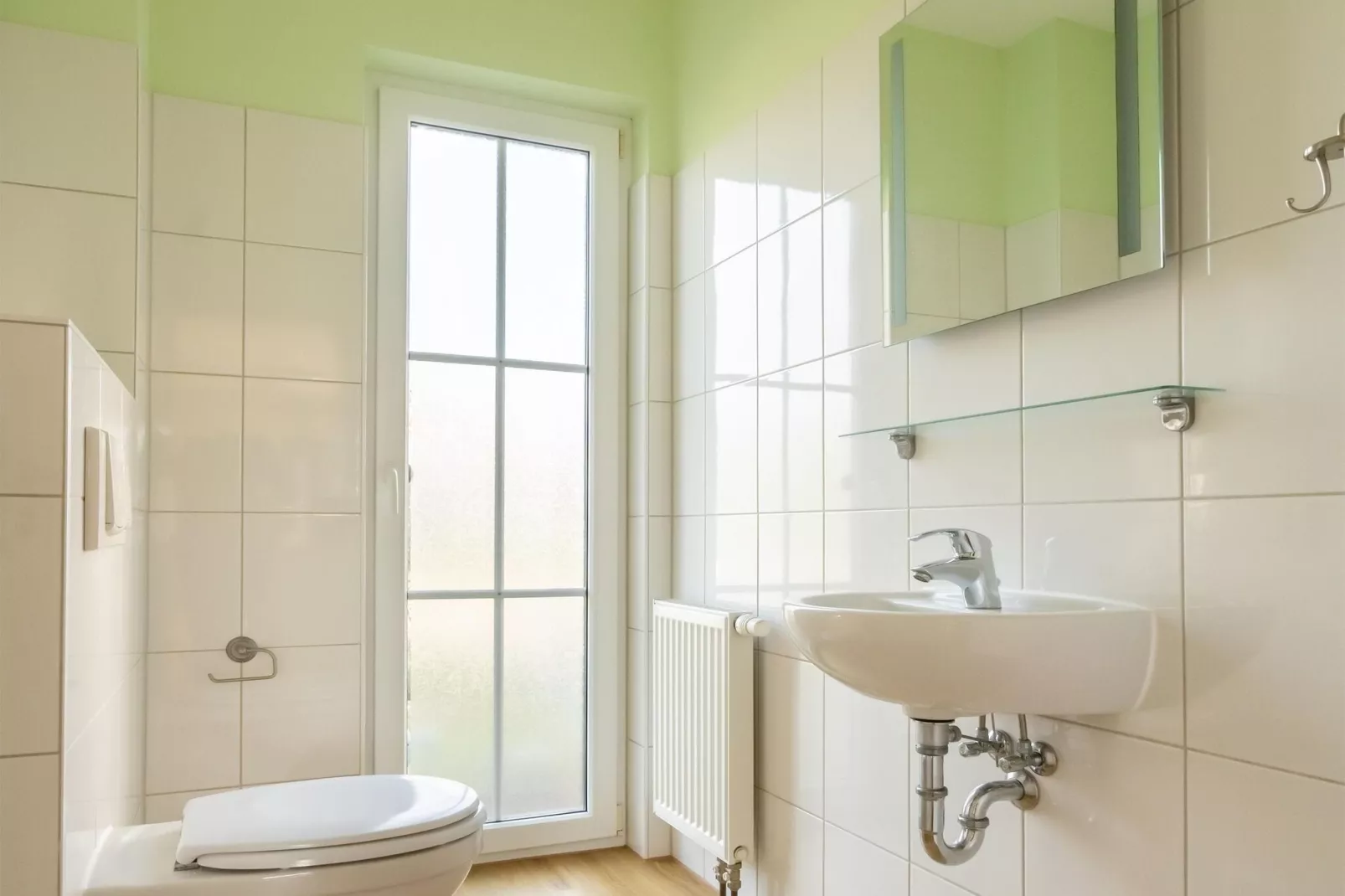 Minihus - Obergeschoss mit Balkon-Badkamer