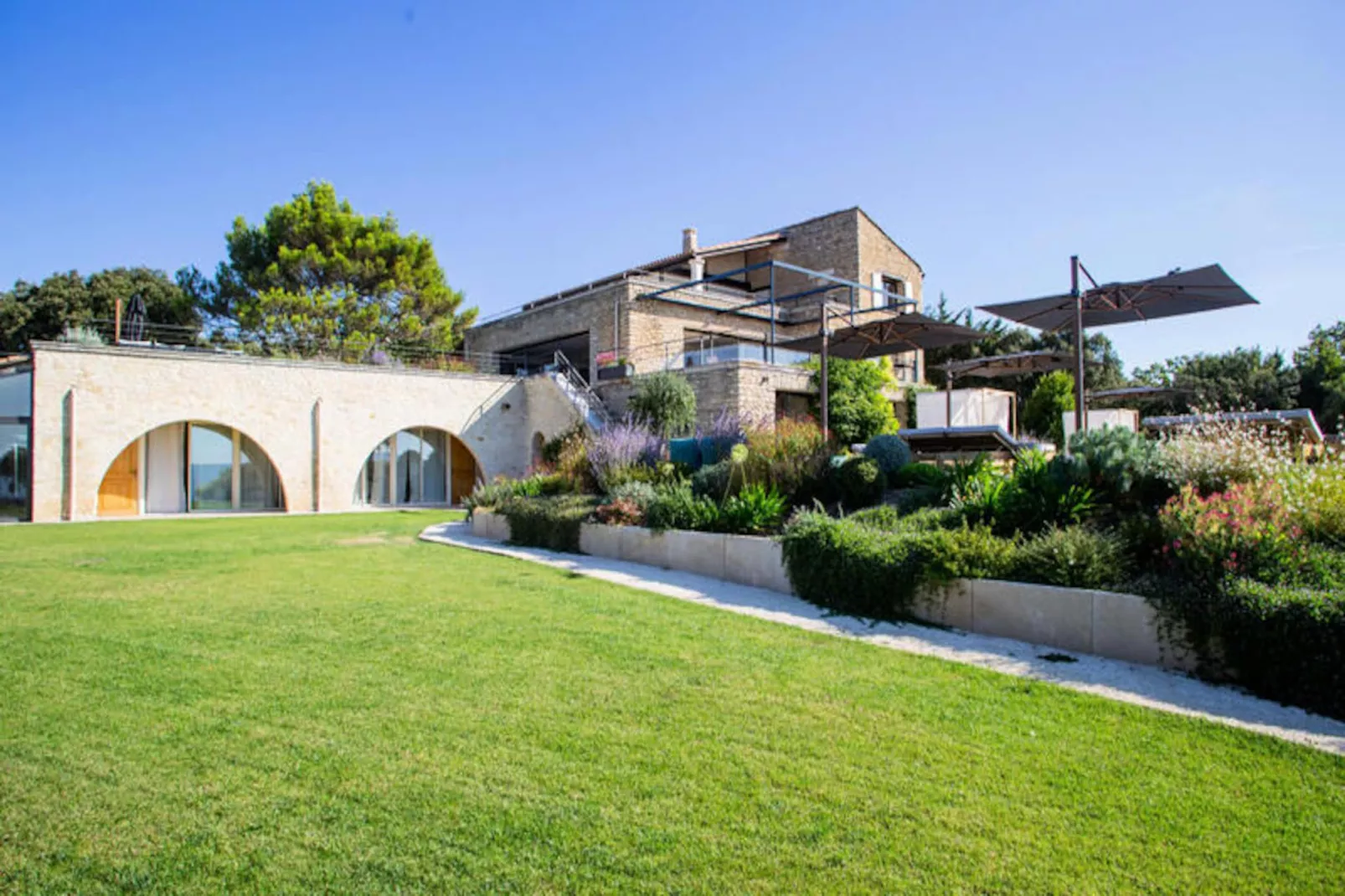 Villa De Haut Standing - 4 Chambres - Piscine