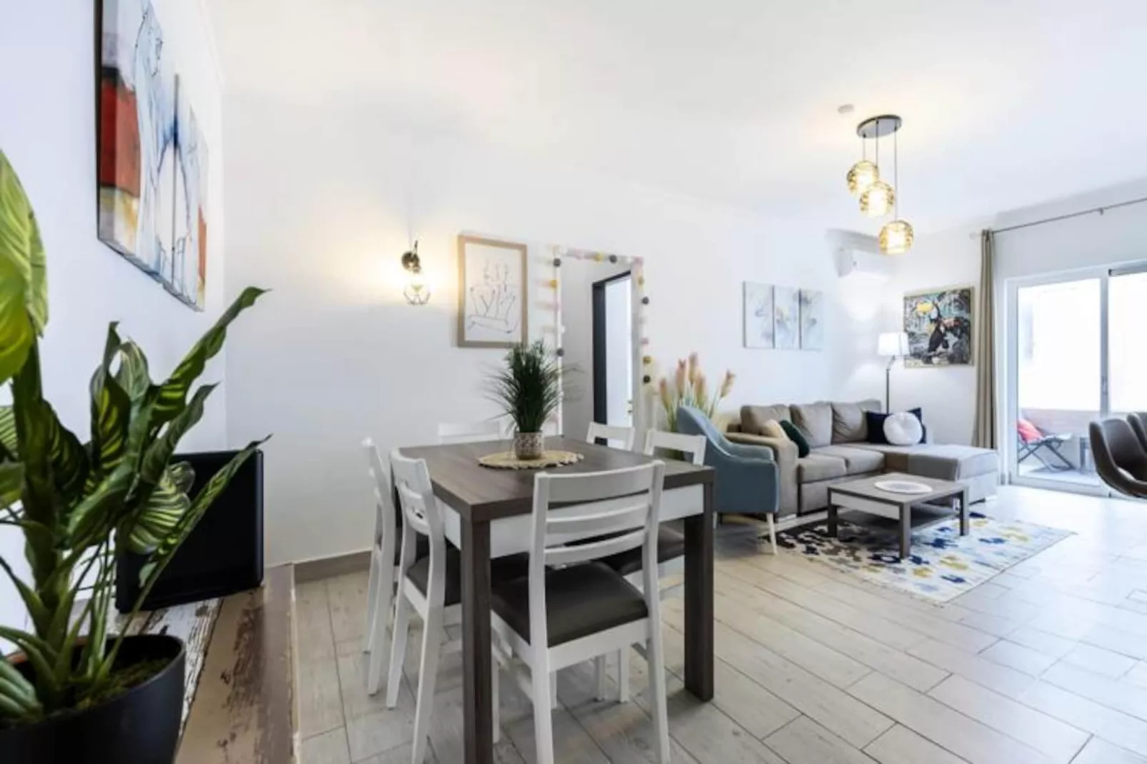 Condo R&eacute;nov&eacute; Au Bord De La Piscine - Au Coeur De Carvoeiro !