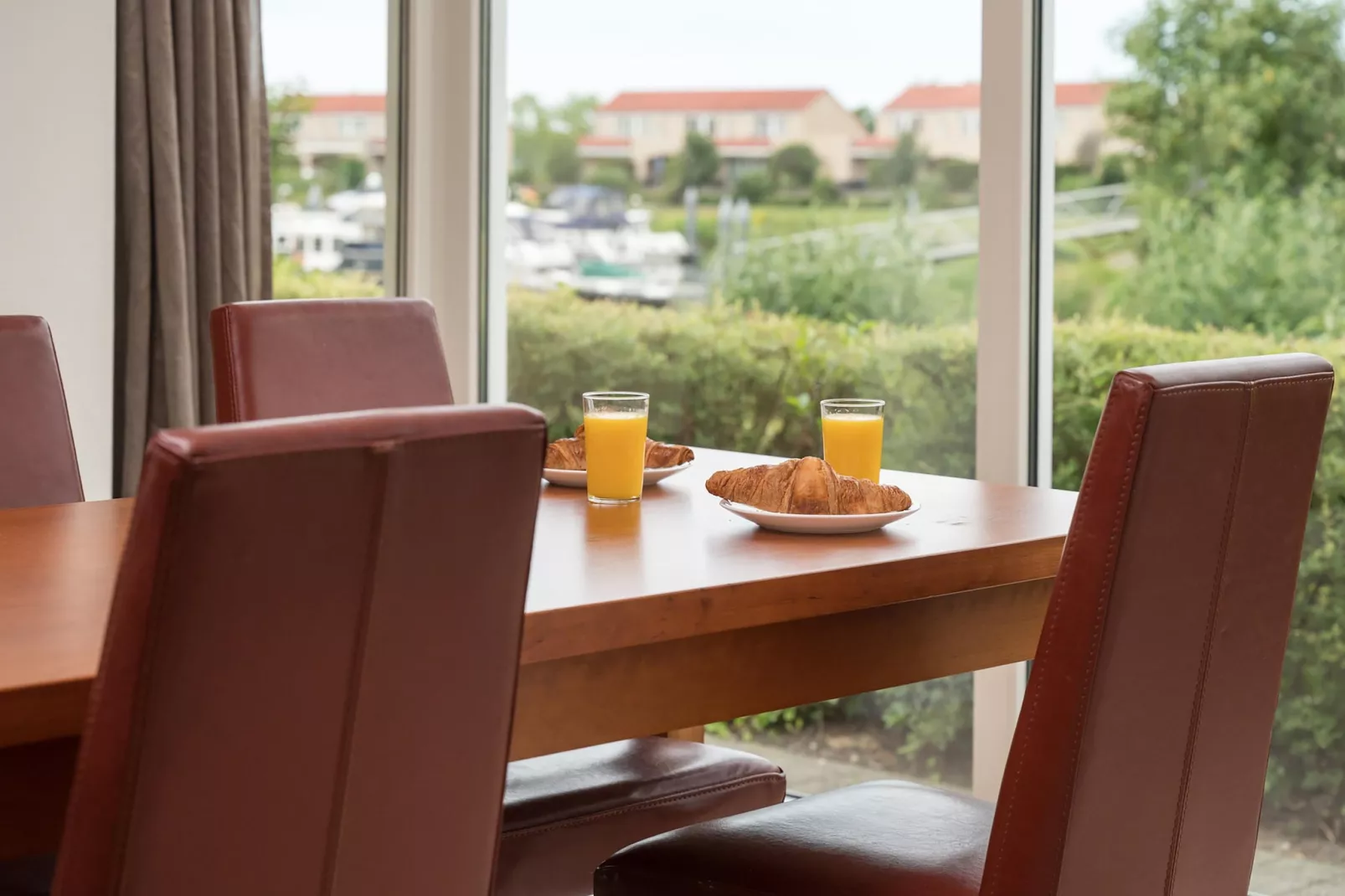 Havenwoning 2-6 persoons-Eetkamer