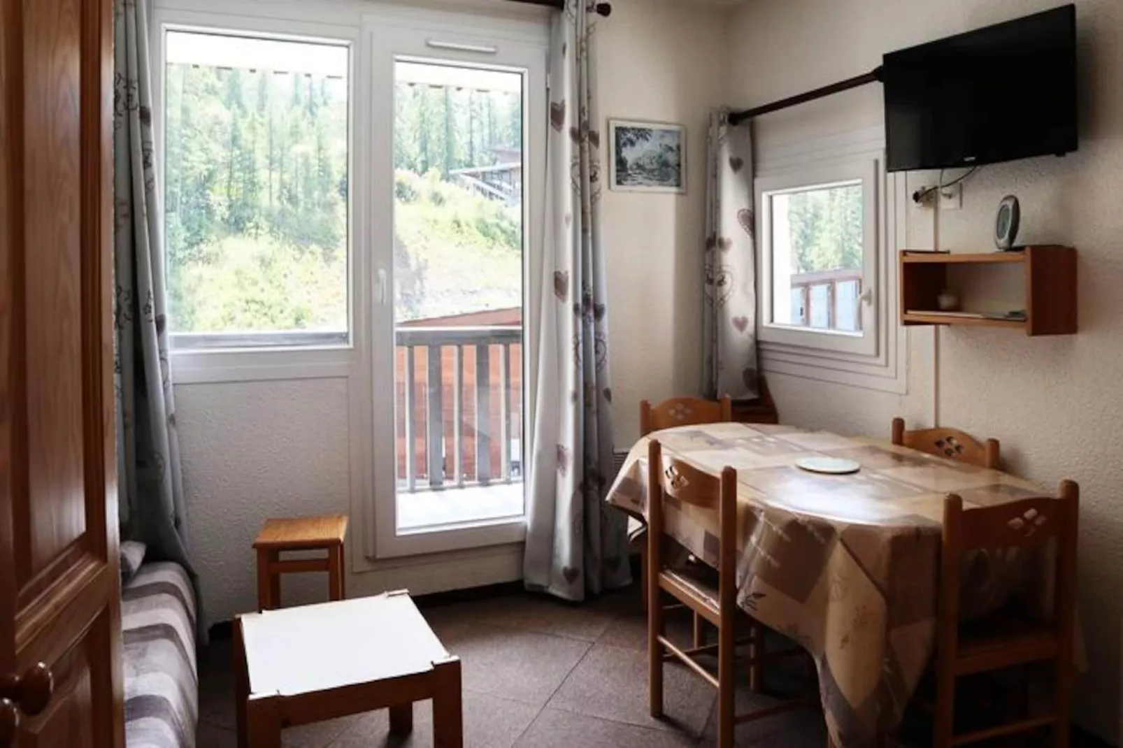 Résidence Balcon Orres-Niet-getagd