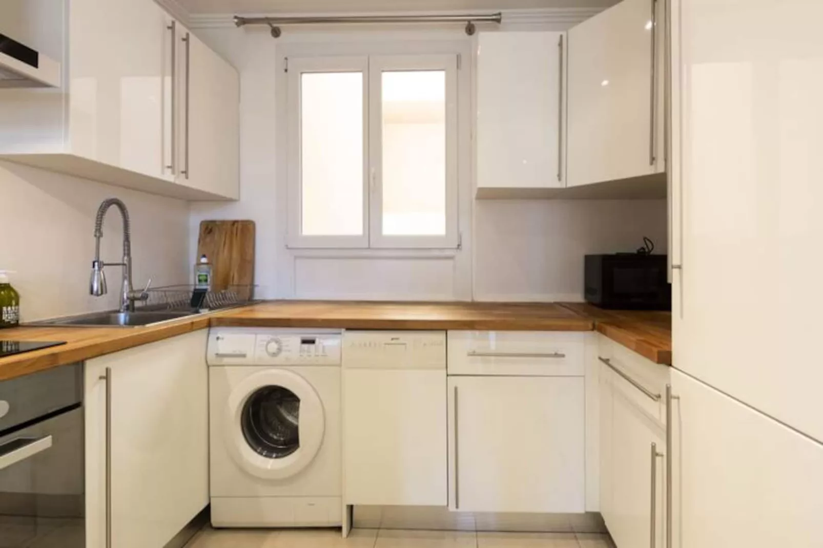 Résidence Robert Soleau Centre D'antibes, 3 Pièces Rénové Terrasse, Climatisation-Niet-getagd