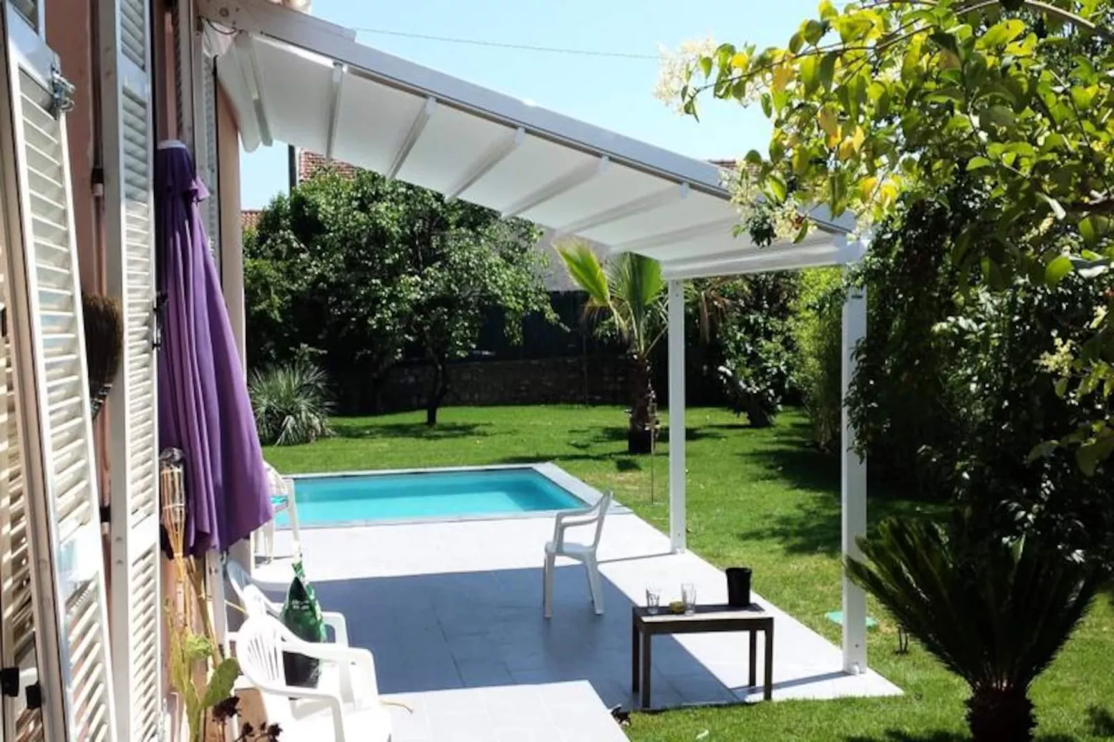 Résidence Maison De Vacances Au Centre-ville D'antibes Avec Piscine Priv&eacute;e-Niet-getagd