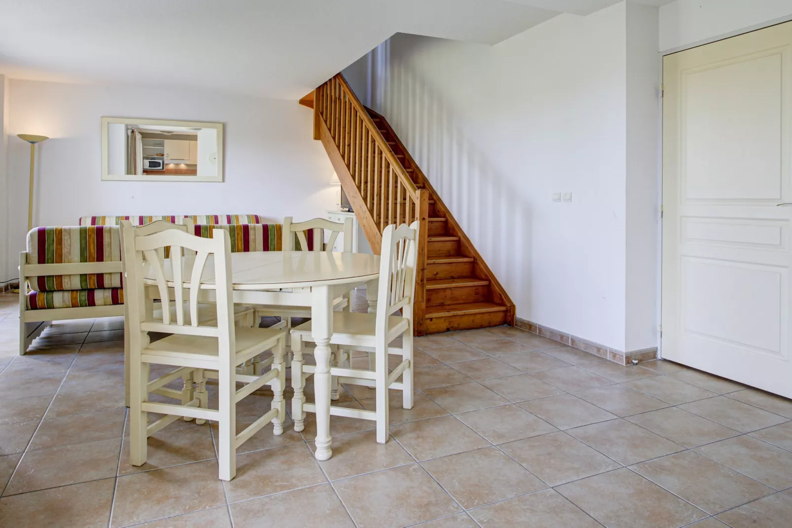 P. Minervois S N°06 - Villa 4P8-Eetkamer