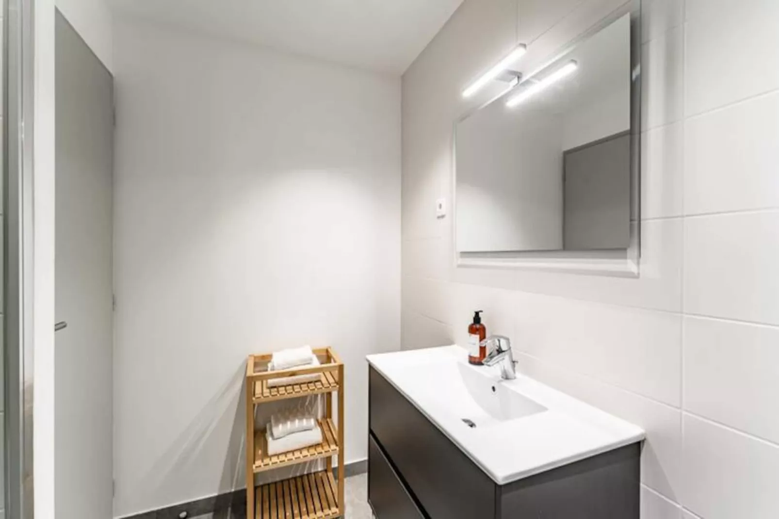 Appartement Pour 2 Personnes En Duplex Avec Terrasse Et Parking-Niet-getagd