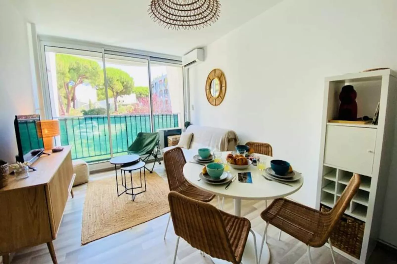 Résidence S&eacute;r&eacute;nit&eacute; - Appartement Une Chambre Proche De La Plage-Niet-getagd