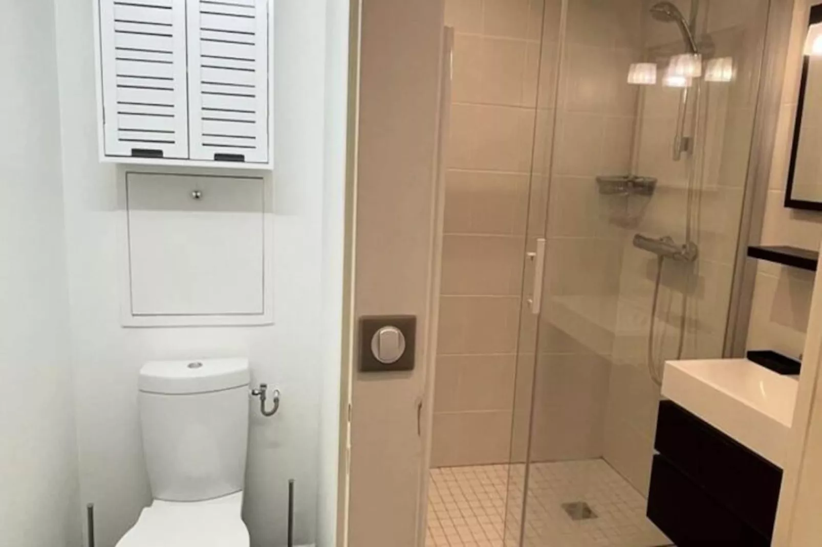 Résidence Roche Mantel-Niet-getagd