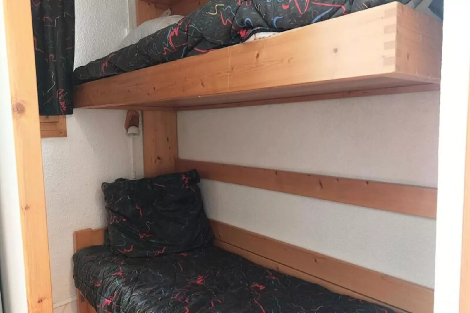 Résidence Aigle-Niet-getagd