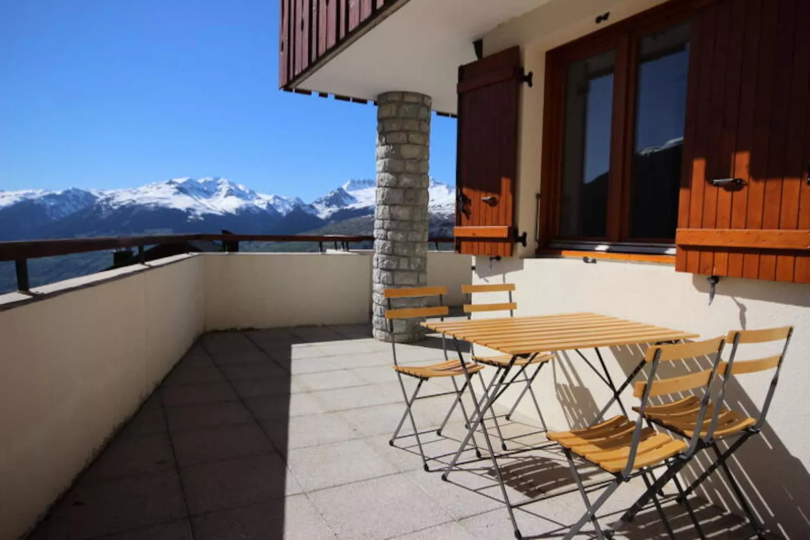 Résidence Presles-Niet-getagd