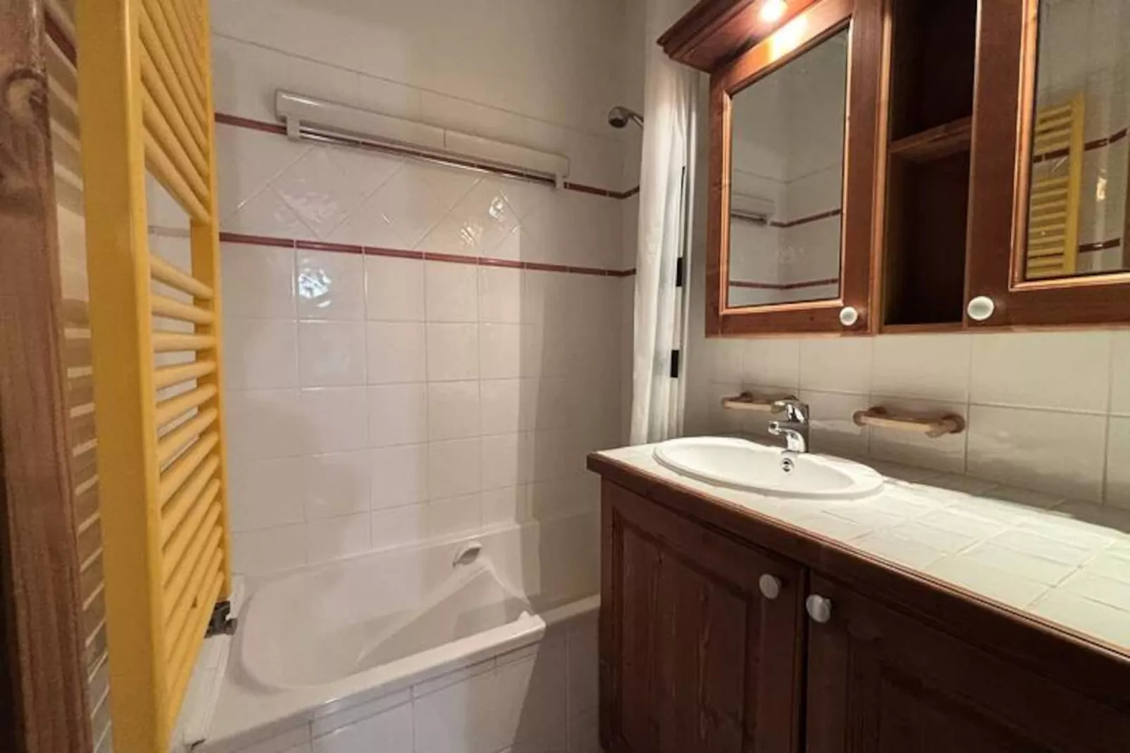 Résidence Les Hauts Bois-Niet-getagd