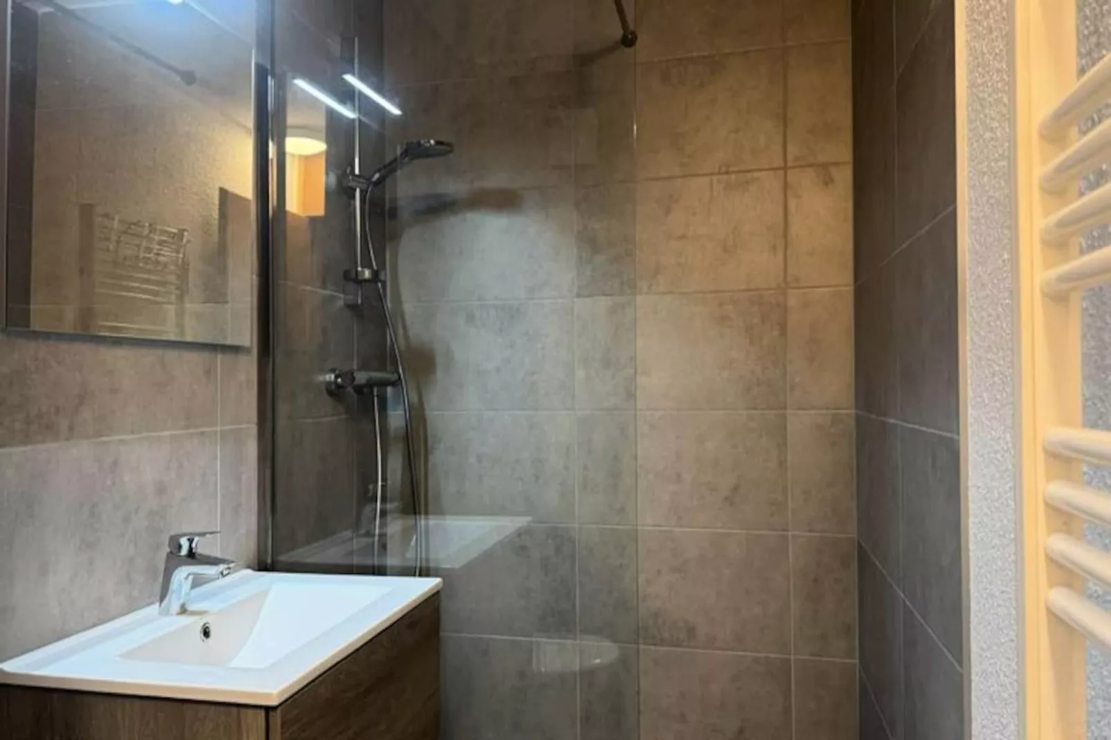 Résidence Gollet-Niet-getagd