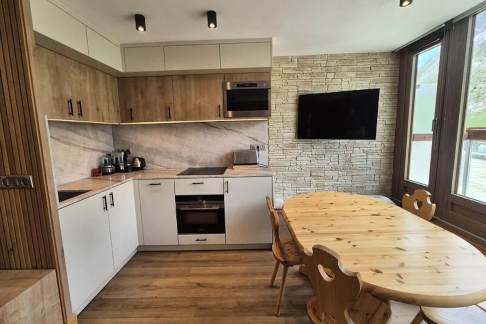 Résidence Combe Folle-Niet-getagd