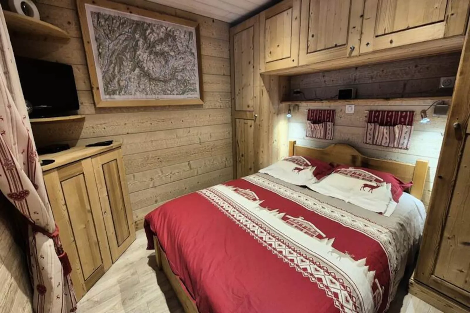 Résidence Combe Folle-Niet-getagd