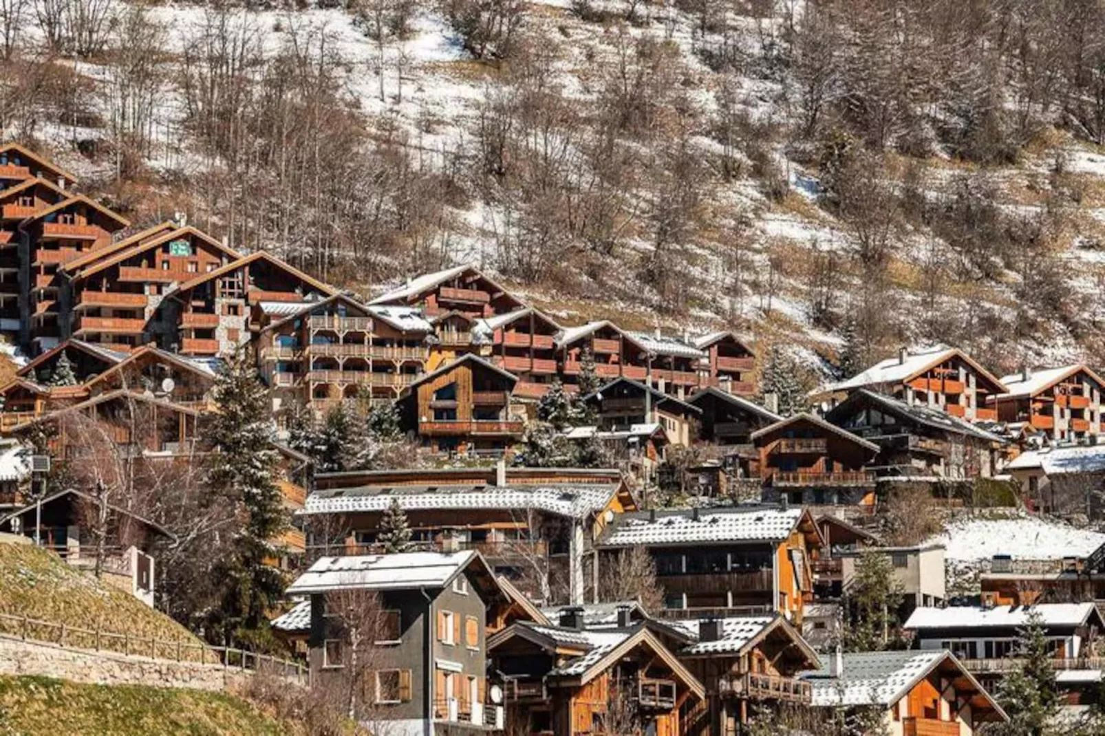 Résidence La Tour Du Merle-Niet-getagd