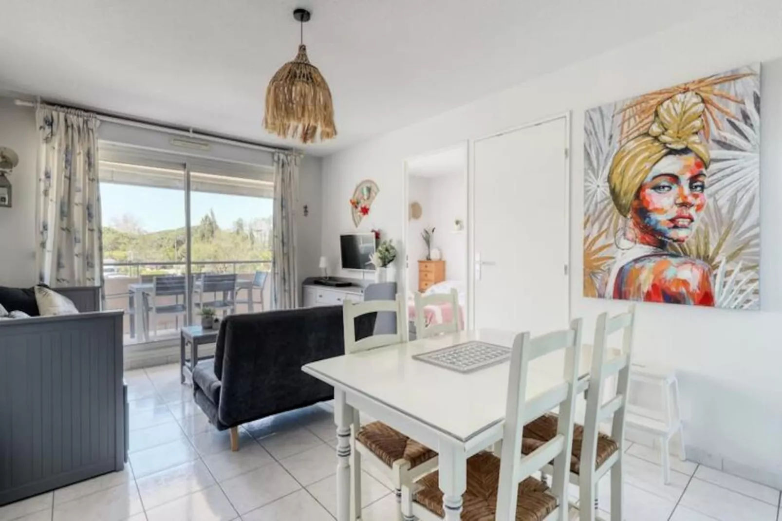 Résidence T2 Au Lavandou - R&eacute;sidence Avec Piscine-Niet-getagd