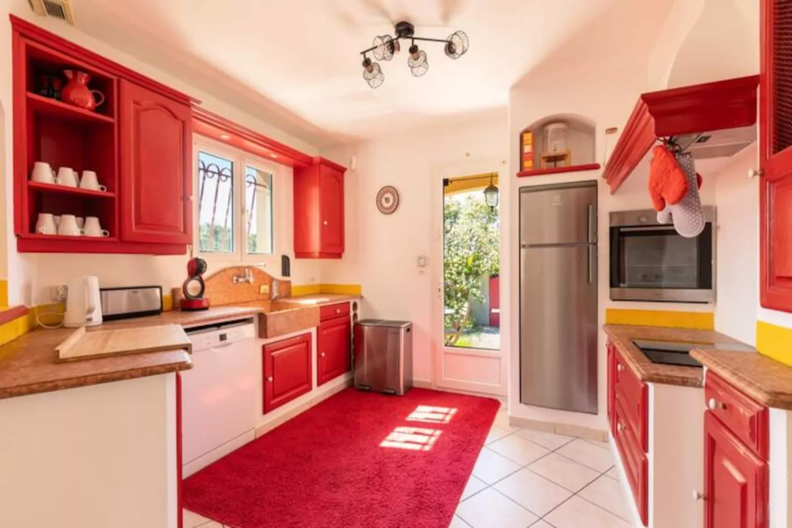 Universo - Piscine Priv&eacute;e Et Grand Jardin-Niet-getagd