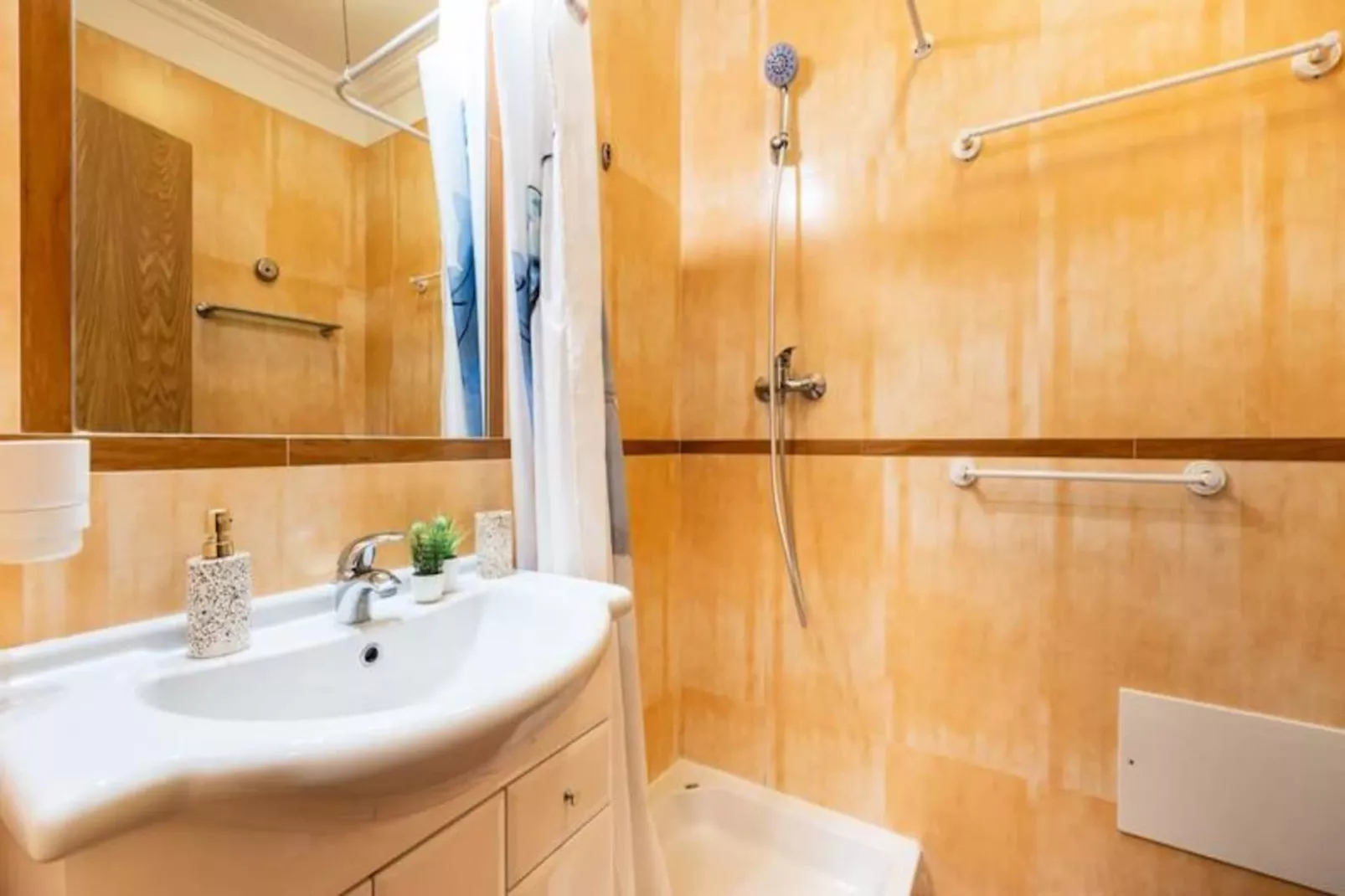 Studio Dona Ana-Niet-getagd