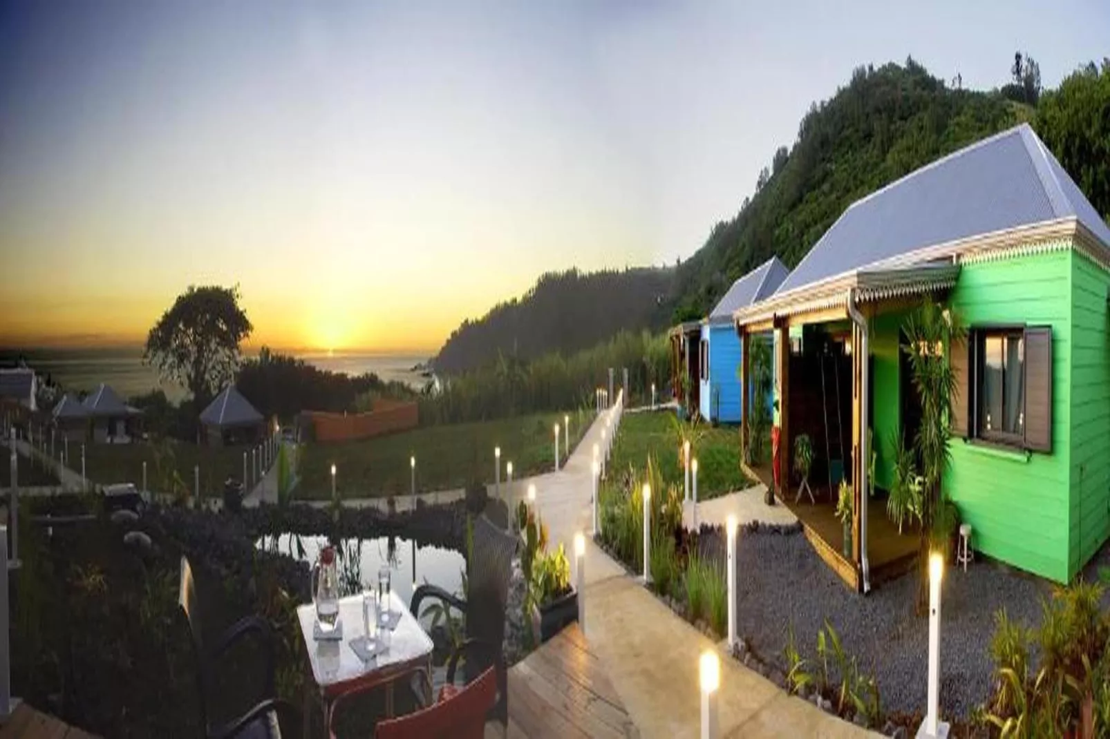 Cap Vanisa/Appartement 1 Chambre-Buitenkant zomer