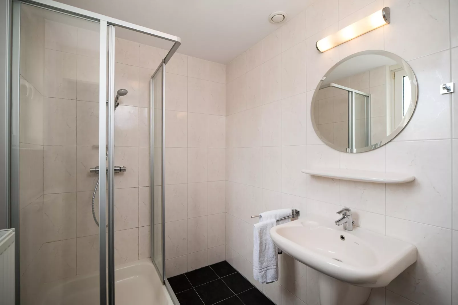 Venwoning 2-6 persoons-Badkamer