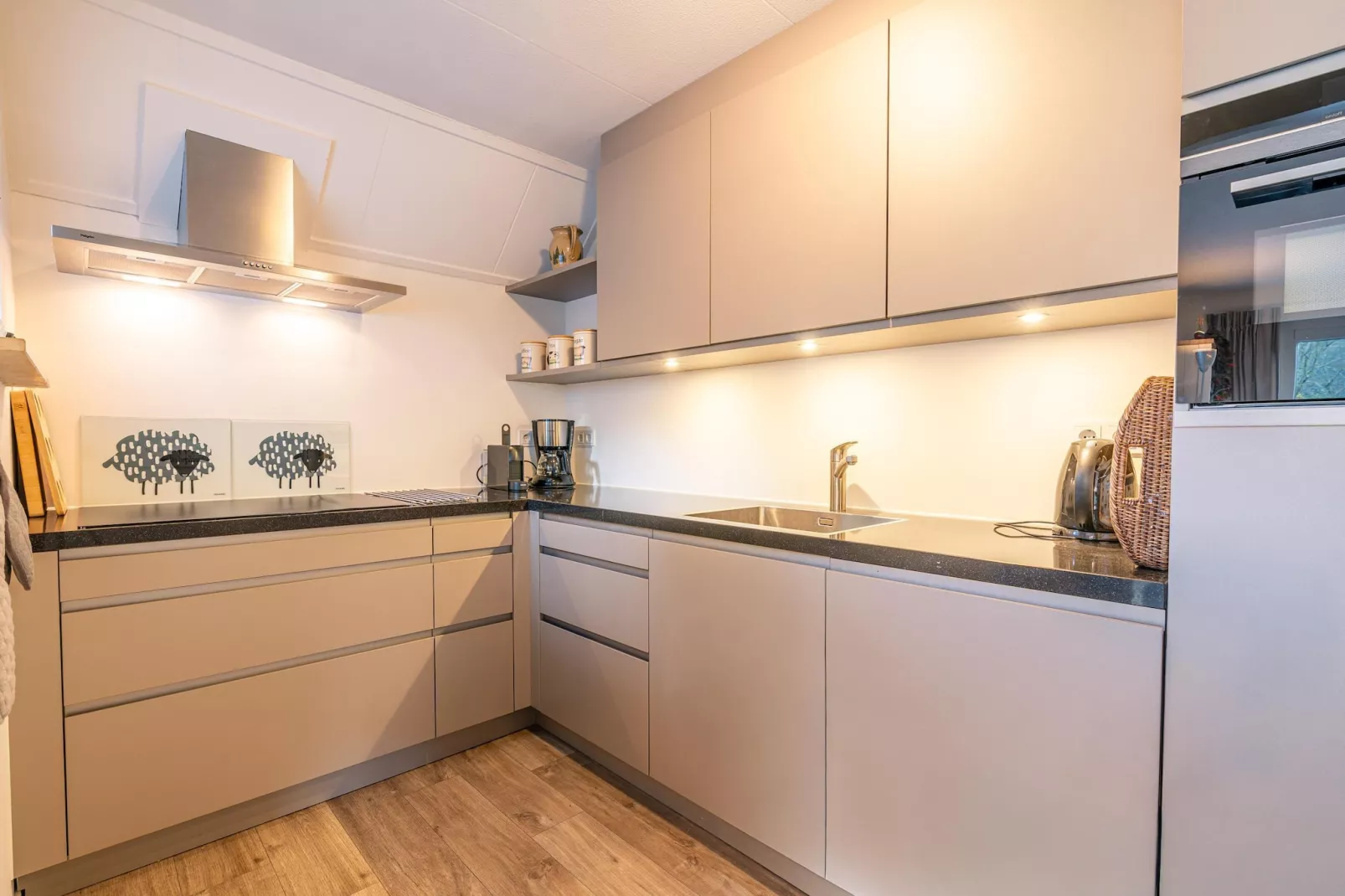 Kamperfoelie 91-Keuken