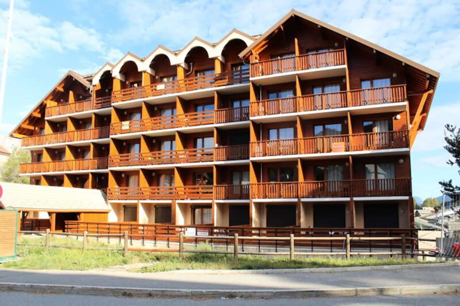 Résidence L'horizon Blanc-Niet-getagd