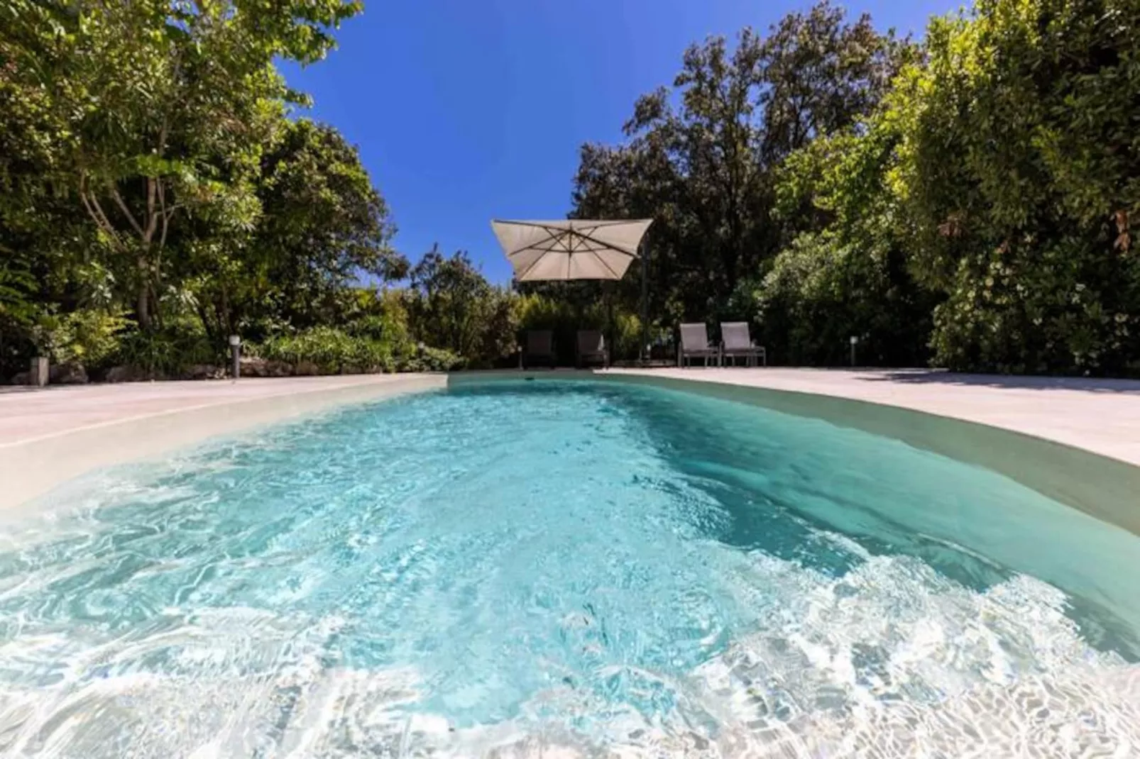 06bv2 : Joli Cottage Au Calme Avec Piscine-Niet-getagd