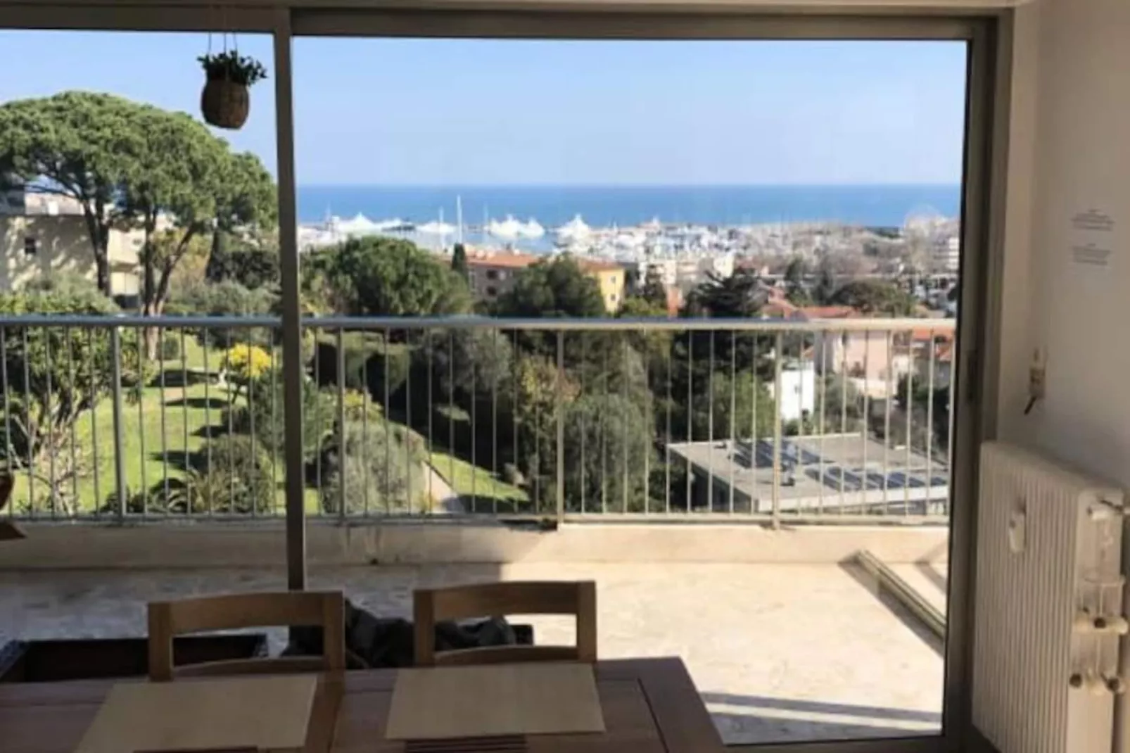 Résidence Le Valen&ccedil;ay : Magnifique 3 Pi&egrave;ces Avec Vue Mer D&eacute;gag&eacute;e-Niet-getagd