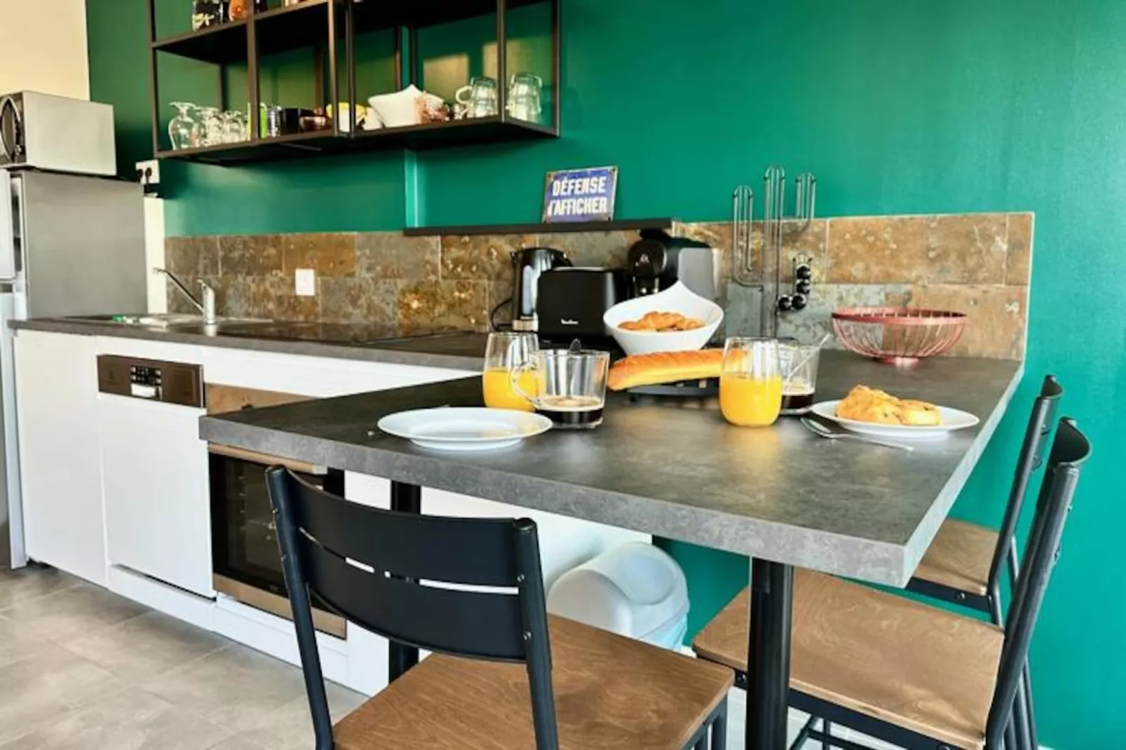 Résidence L'emeraude Au Soleil : Studio Avec Coin Nuit Dans R&eacute;sidence Sur La Plage-Niet-getagd