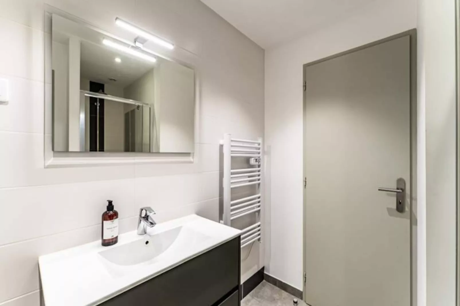 Appartement Pour 2 Personnes En Duplex Avec Terrasse Et Parking-Niet-getagd