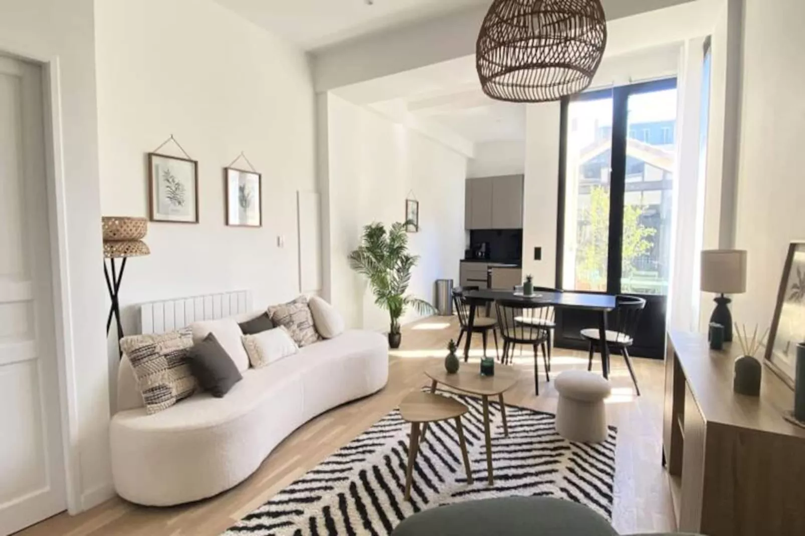 Duplex De Charme Au C&oelig;ur Du Triangle D&rsquo;or-Niet-getagd