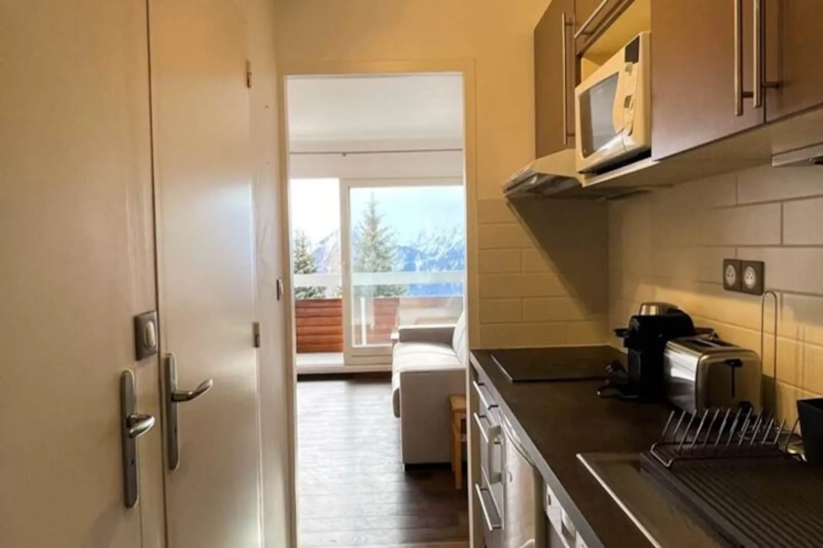 Résidence Roche Mantel-Niet-getagd