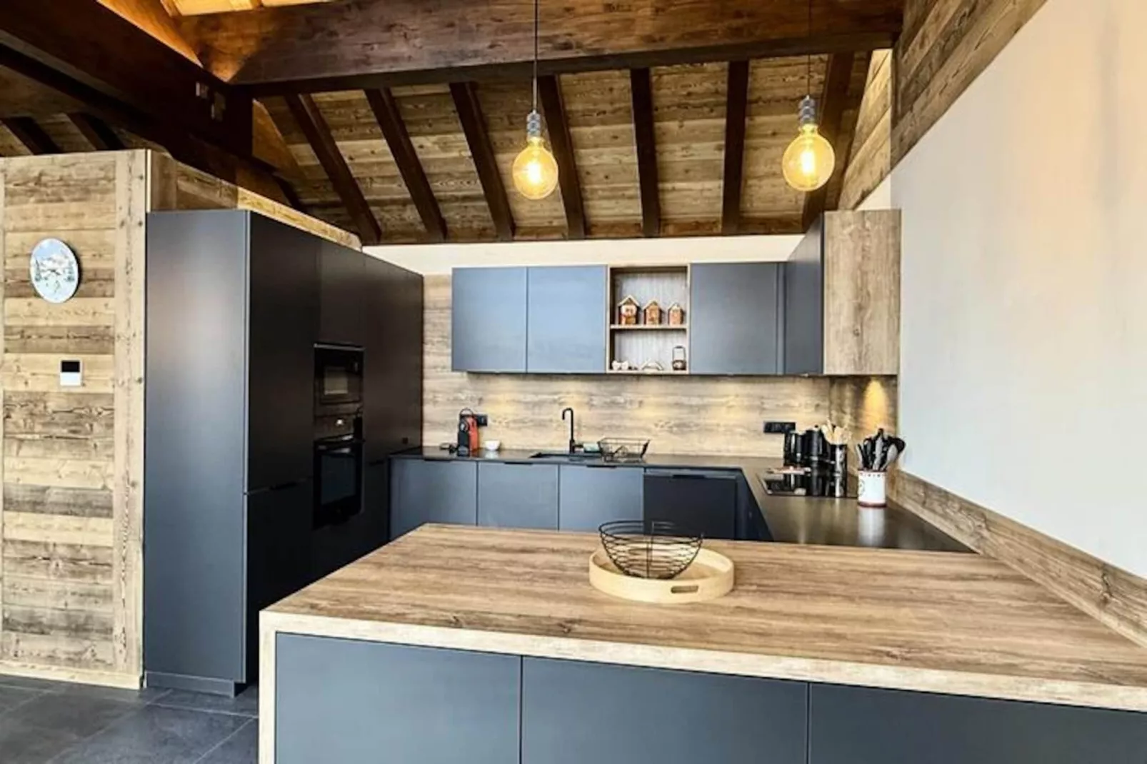 Résidence Complexe Aiguilles-Niet-getagd