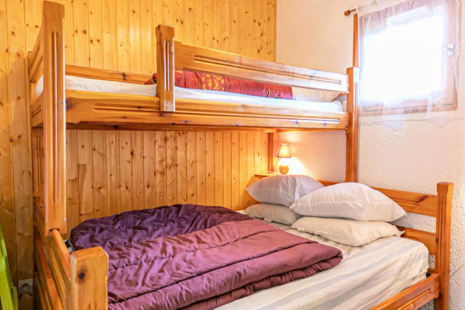 Résidence Genevray-Niet-getagd