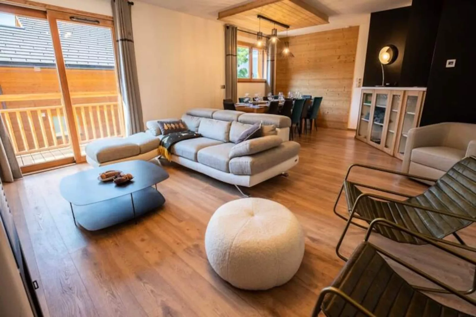 Chalet Ga&iuml;la-Niet-getagd