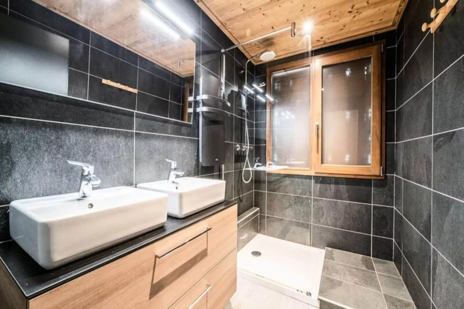 Résidence Janin-Niet-getagd