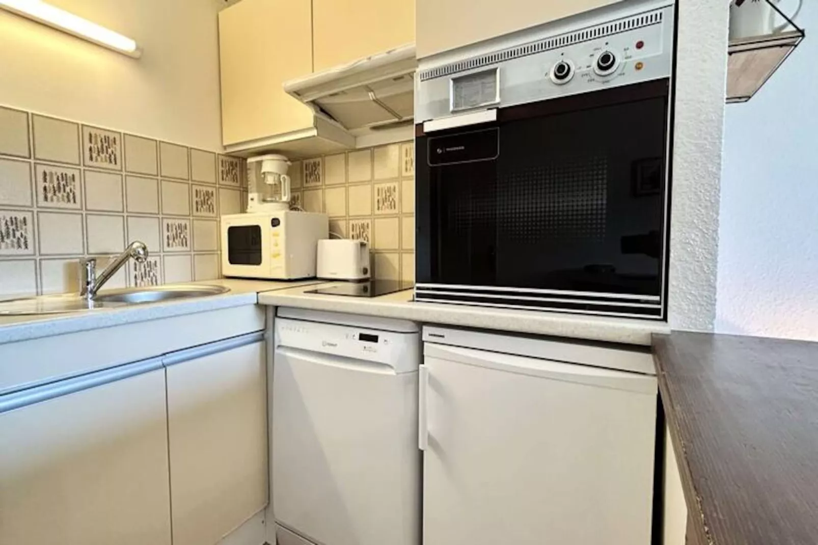 Résidence Riante Colline Du Bas - Armoise-Niet-getagd