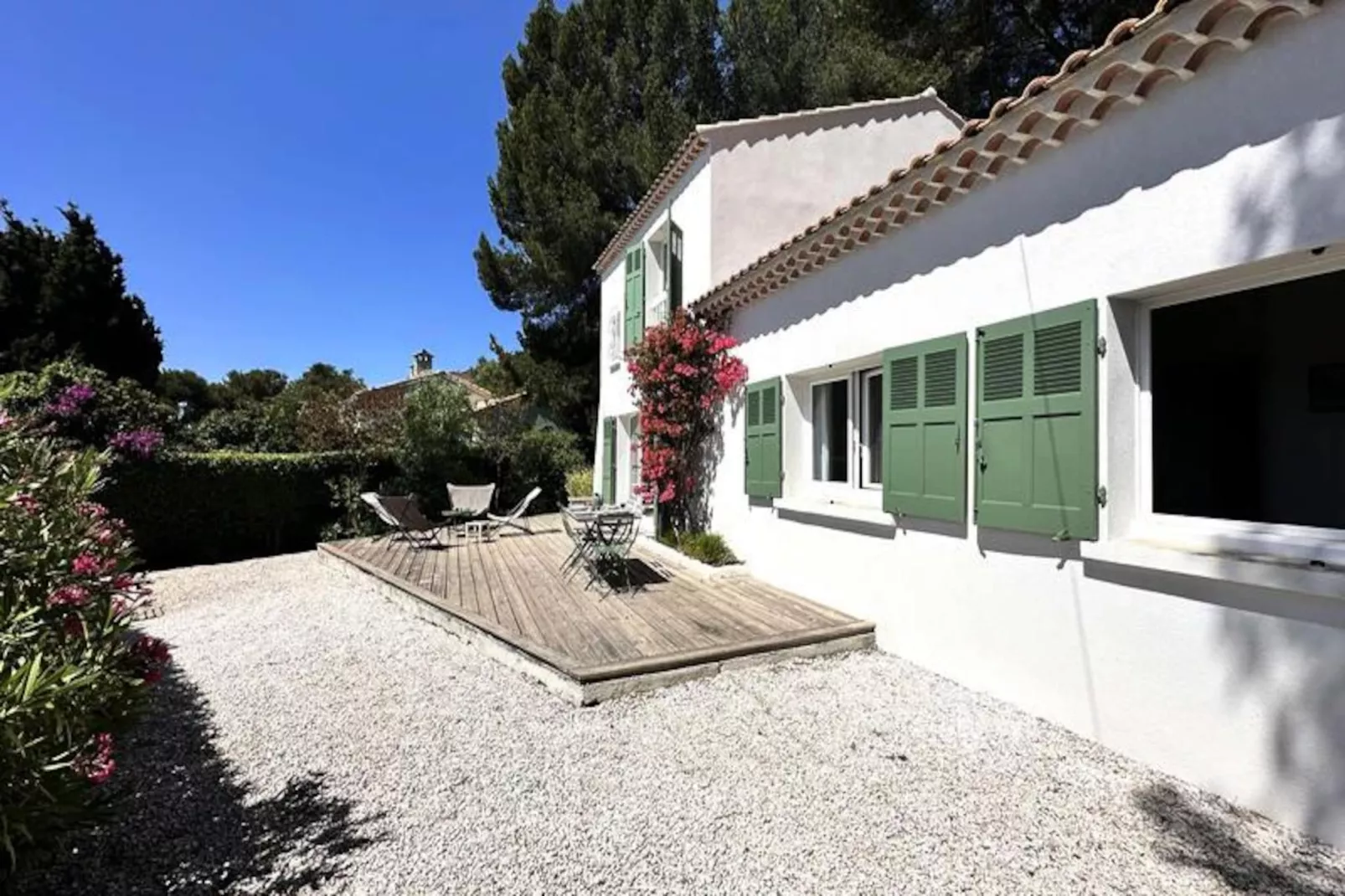 Résidence La Tancade-hyeres-Niet-getagd