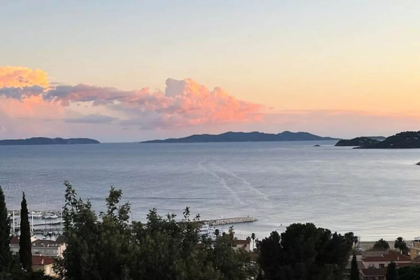 Résidence Villa Figuière - Vue Mer Et Piscine - Tout Confort-Niet-getagd